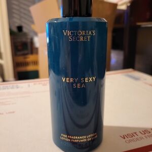 Victoria's Secret Very Sexy Sea Fragrance Lotion8.4oz